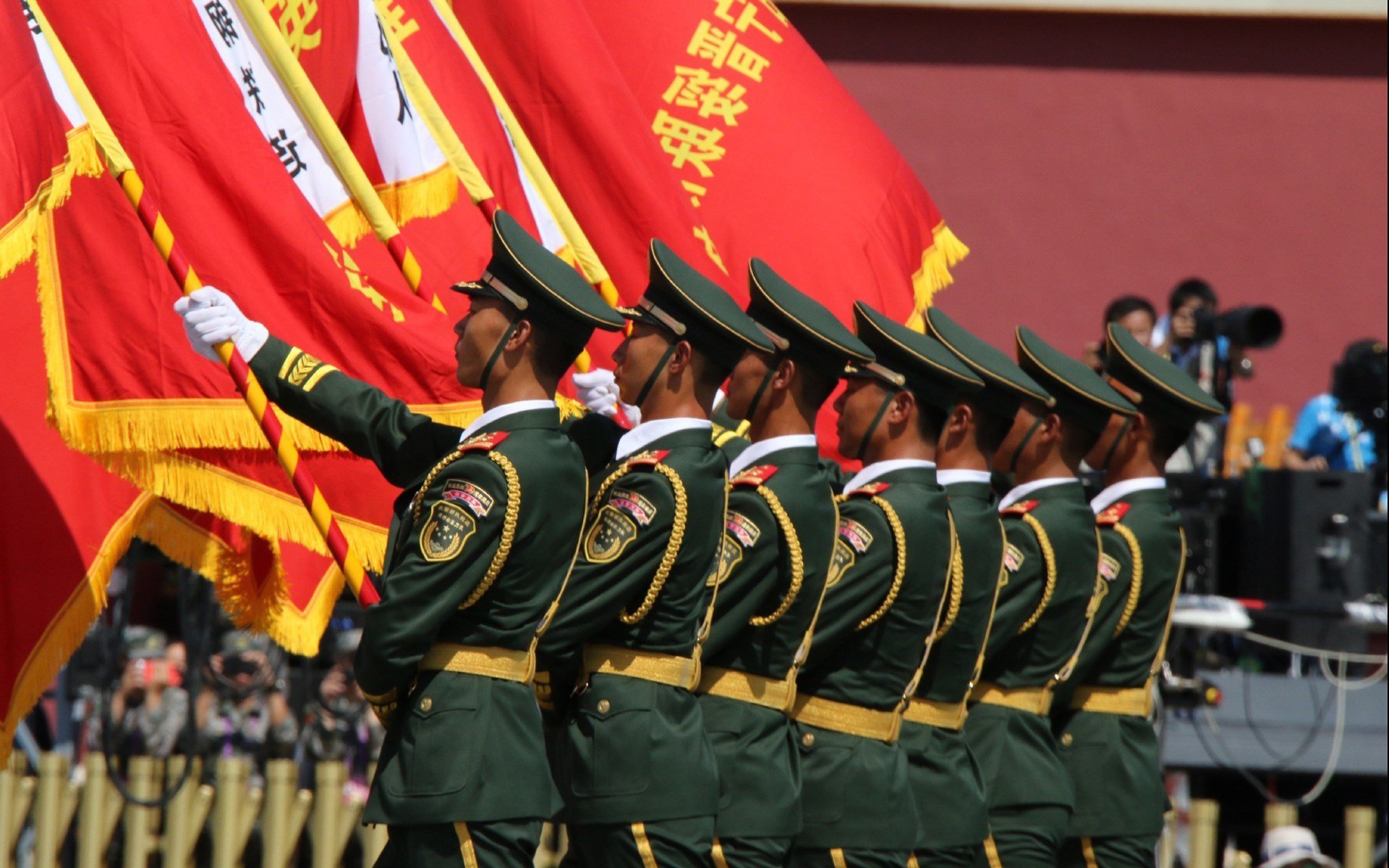 压哨绝杀震撼篮坛！深圳队力克雷霆，塔图姆年度焦点战独揽风云