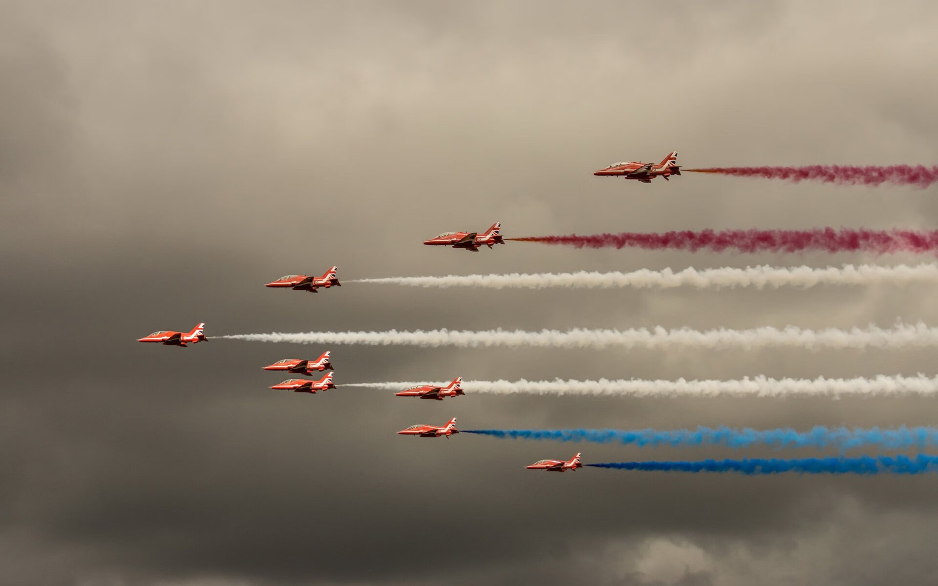 蛰伏巨人终觉醒!里昂冲垮墨西哥城墙,19岁少年成关键先生