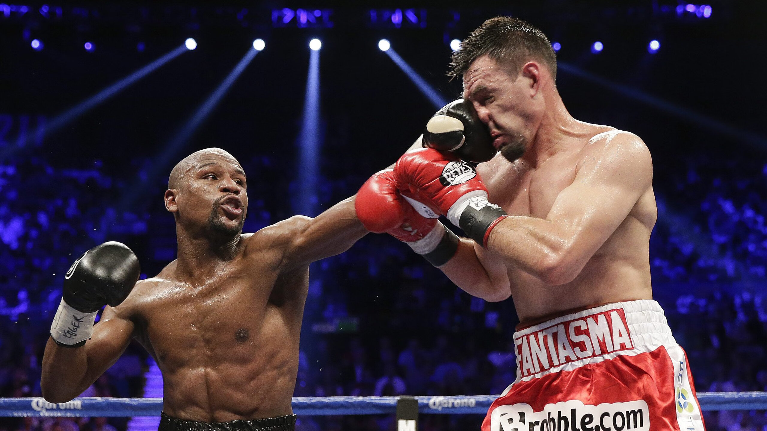 沉睡雄狮终觉醒！阿尔瓦雷斯帽子戏法引爆逆袭，乌拉圭绝境翻盘尼日利亚