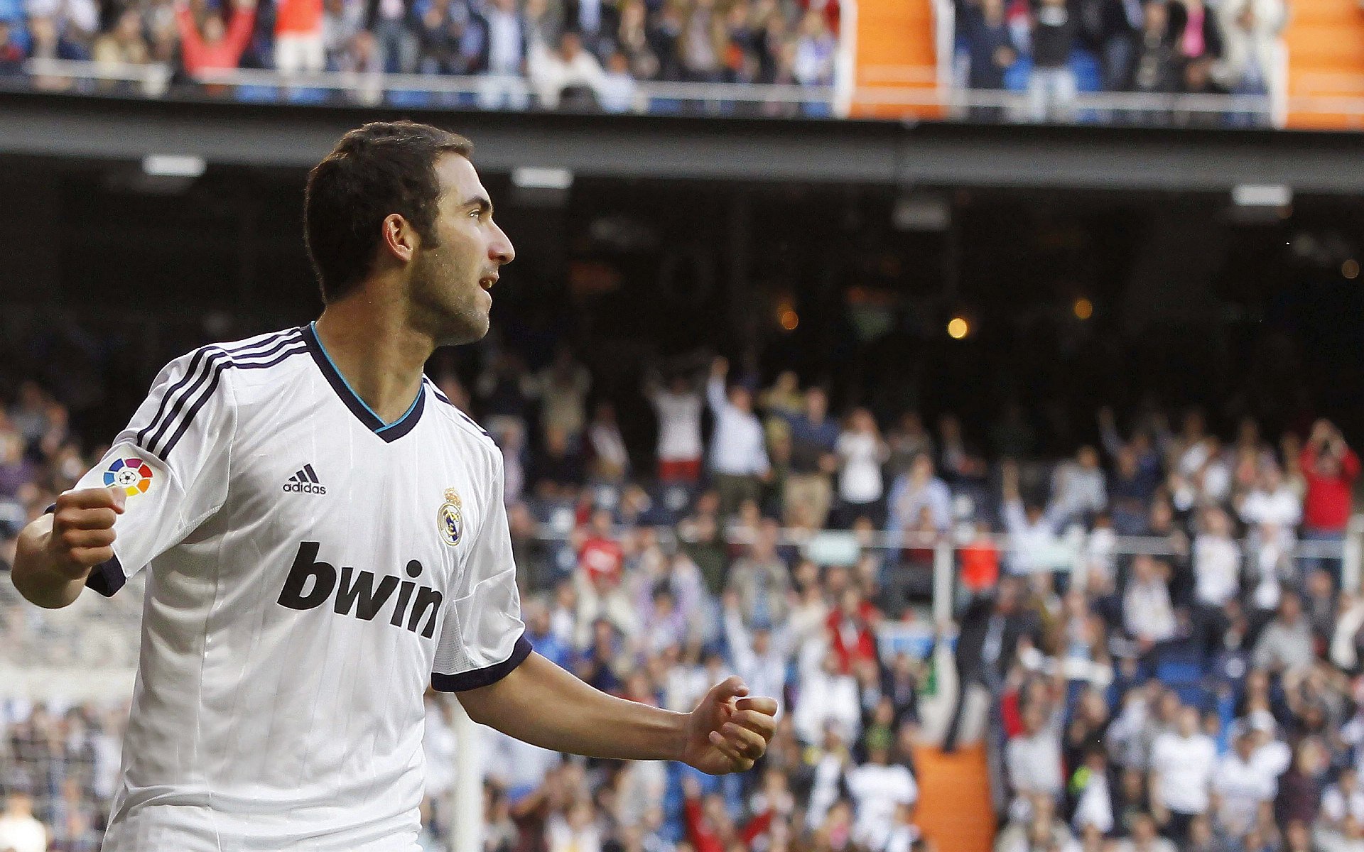 开云体育官网-意甲焦点战之夜的冠军基因，当浓眉将宣言刻在绿茵场上